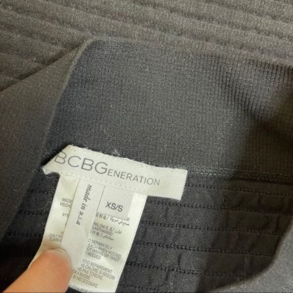 BCBGeneration Black Seamless Skirt Size XS/S - Picture 5 of 7